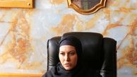 عکس با ابهت فریبا نادری پشت میز مدیریتی اش
