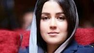  افسانه پاکرو با عکس خودش روی گوشی اش