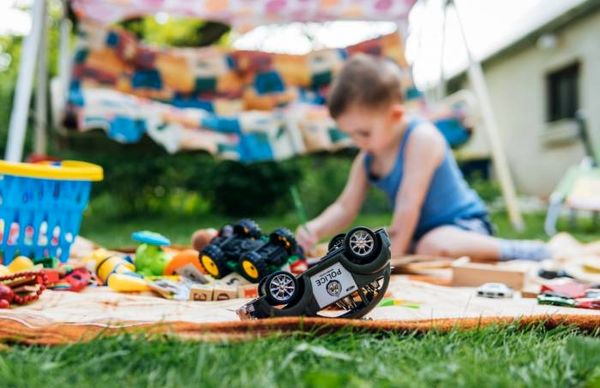 اسباب بازی های سمی کودکان !