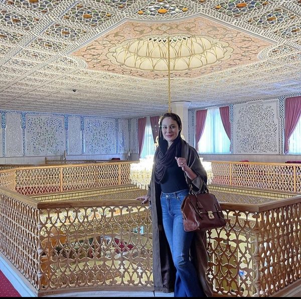 آرام جعفری در عمارتی قدیمی + عکس