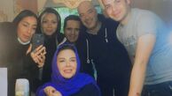 سلفی شهره سلطانی و همکارانش در اتاق گریم + عکس