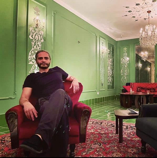 علیرضا رئیسی در خانه ای لوکس + عکس
