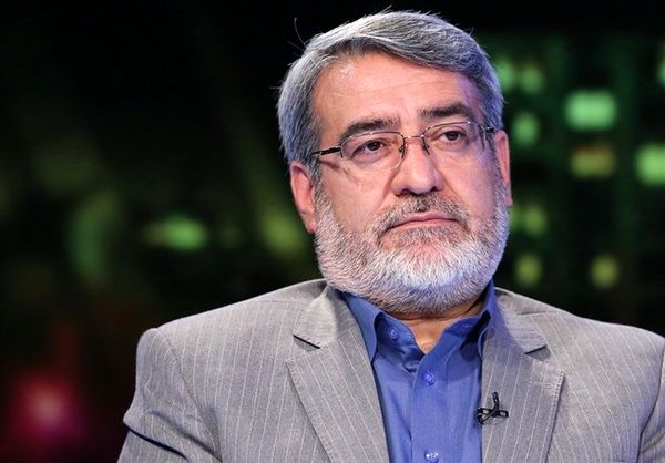 اقدامات وزارت کشور برای تعیین تکلیف خودرو‌های دپو شده در گمرکات
