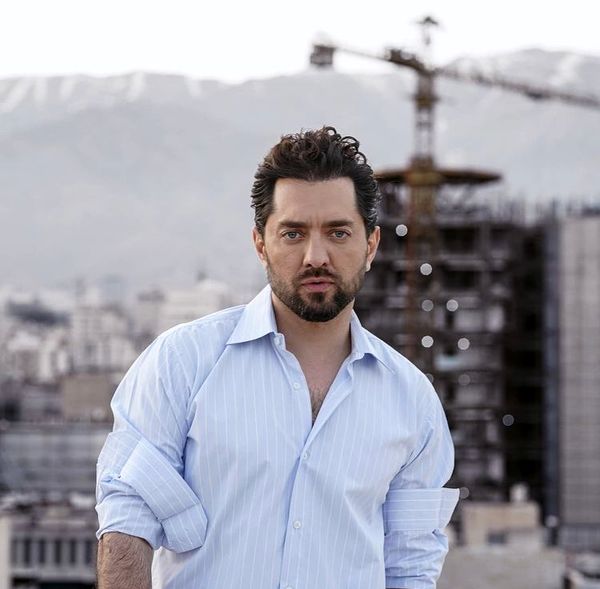 بهرام رادان بر فراز آسمان تهران + عکس