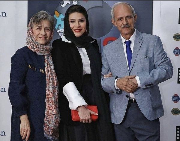 سحر دولتشاهی و پدر و مادرش + عکس