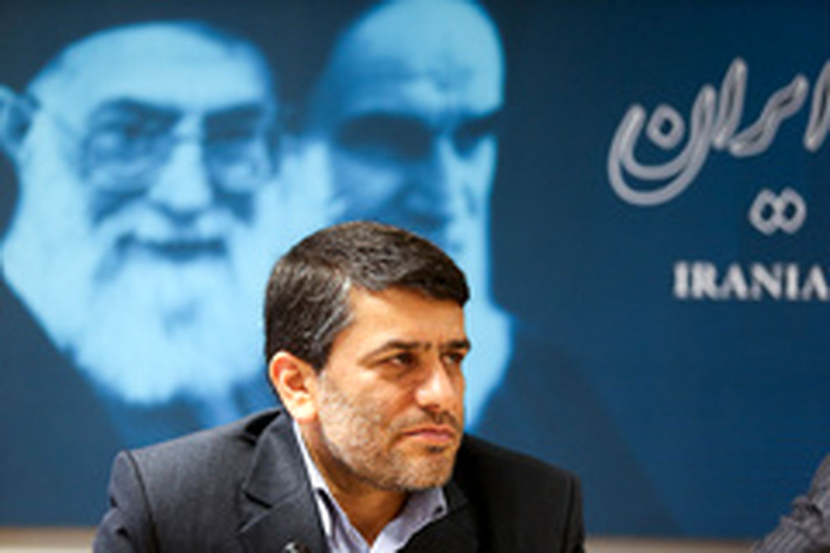 حافظی: شهردار غیرسیاسی انتخاب می‌کنیم
