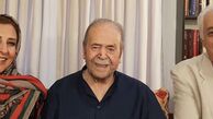 مرجانه گلچین در کنار پدر سالار