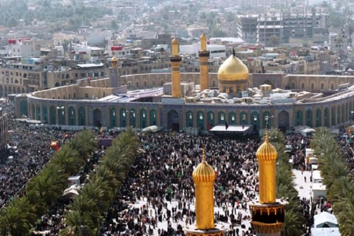 اقامه نماز 20 هزار زائر عاشورایی در کربلا