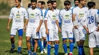 استقلالی‌ها به کیش رسیدند