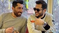 چای خوردن رفقای صمیمی در یک‌کافه + عکس