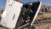 واژگونی اتوبوس در فارس با ۲۳ کشته و مصدوم + جزئیات