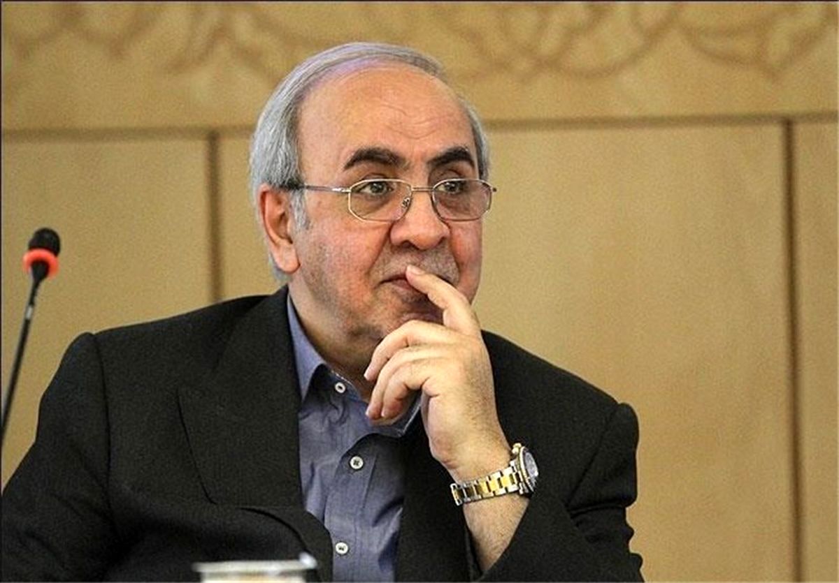 مسئله واردات واگن بدون آنکه نعمت زاده روی ریل بخوابد حل شد